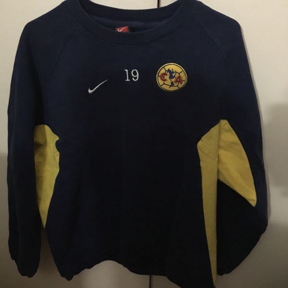 nike soccer sweater